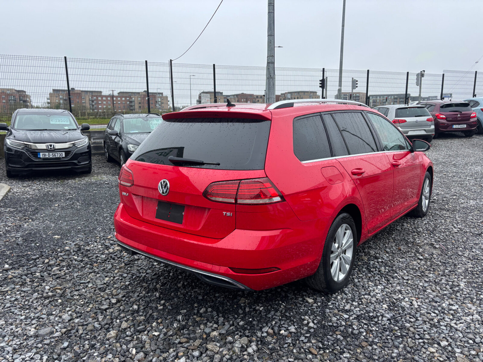 2018 Volkswagen Golf - image 4