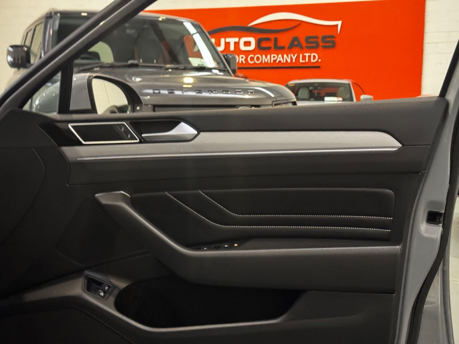 2021 Volkswagen Passat - image 14