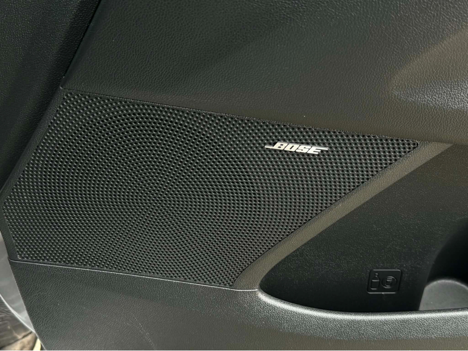 2023 Kia Sorento - image 21