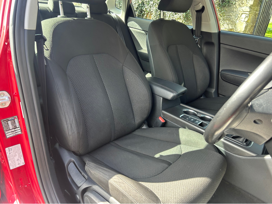 2016 Kia Optima - image 21