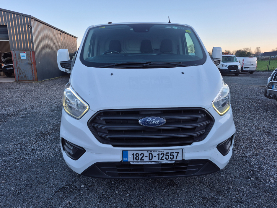 2018 Ford Transit Custom - image 2