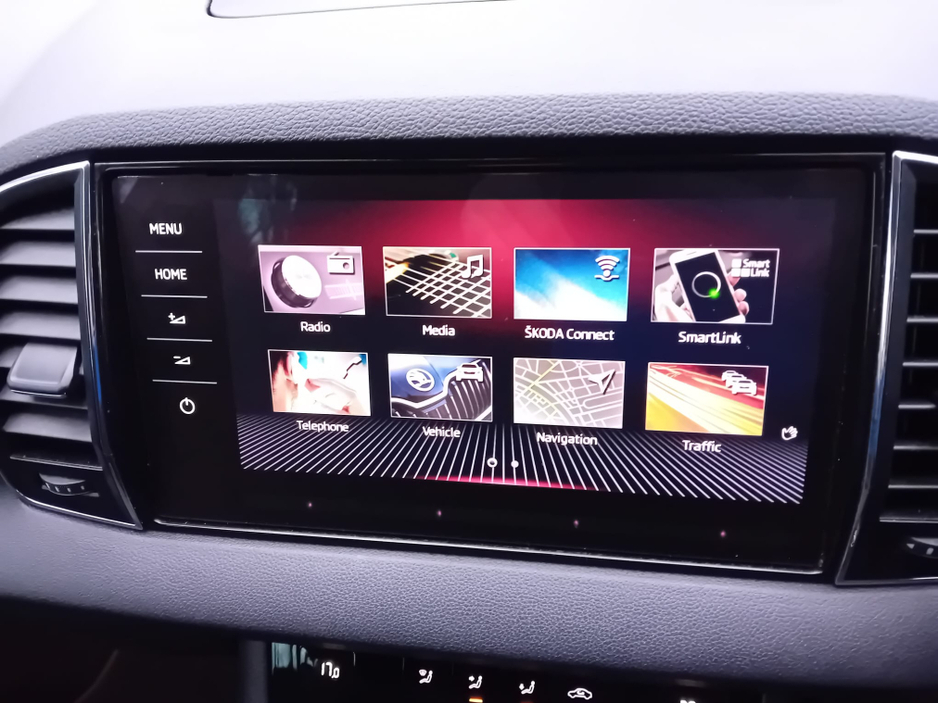 2019 Skoda Karoq - image 20