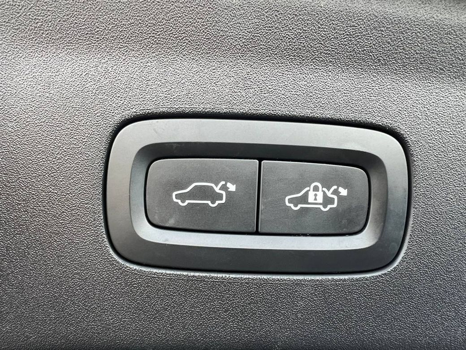 2023 Polestar 2 - image 14