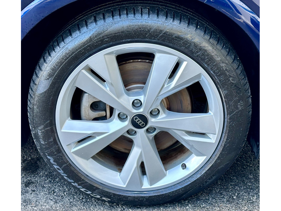 2024 Audi Q4 e-tron - image 10