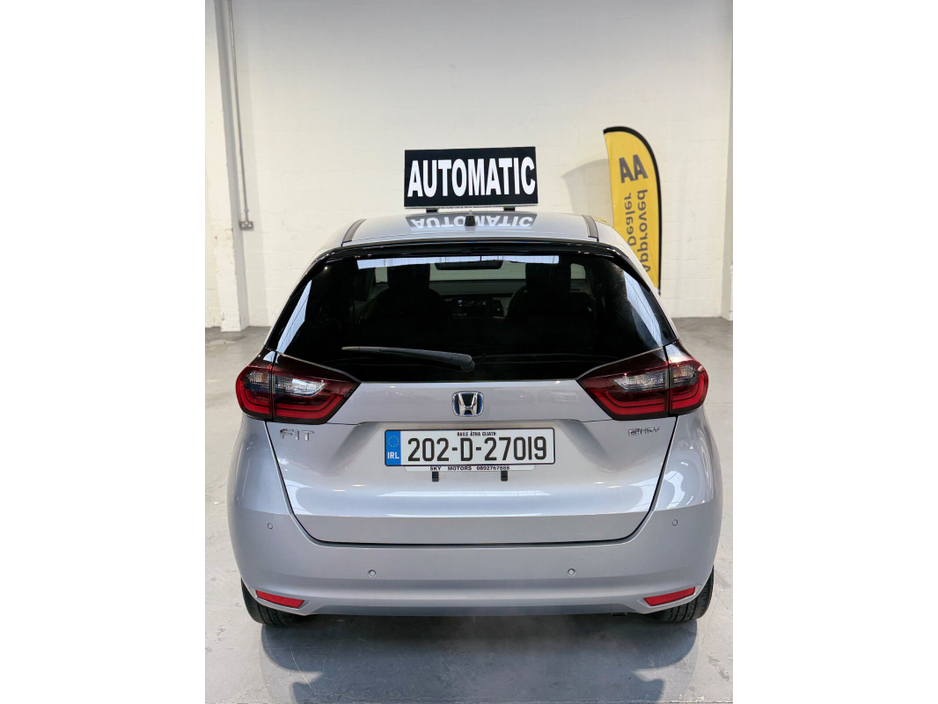 2020 Honda Fit - image 7