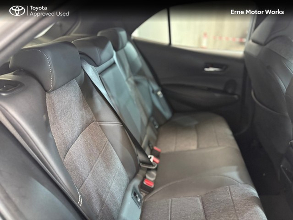 2023 Toyota Corolla - image 9