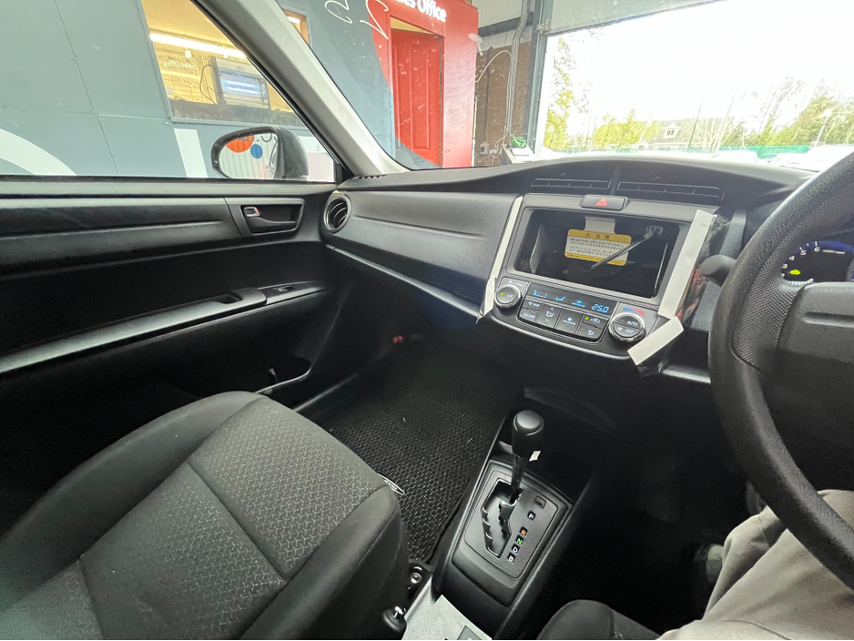 2025 Toyota Corolla - image 13