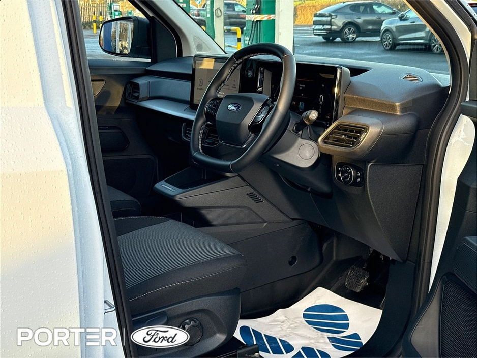 2026 Ford Courier FULL EV 43KWH 136ps *price ex vat* €31,419