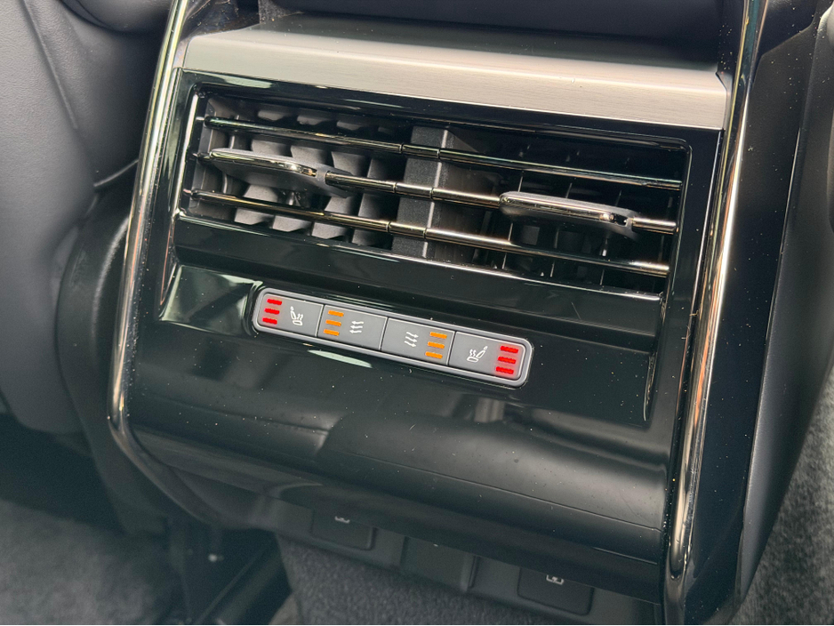 2023 Land Rover Range Rover Sport - image 21