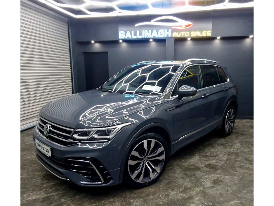 2023 Volkswagen Tiguan - image 16
