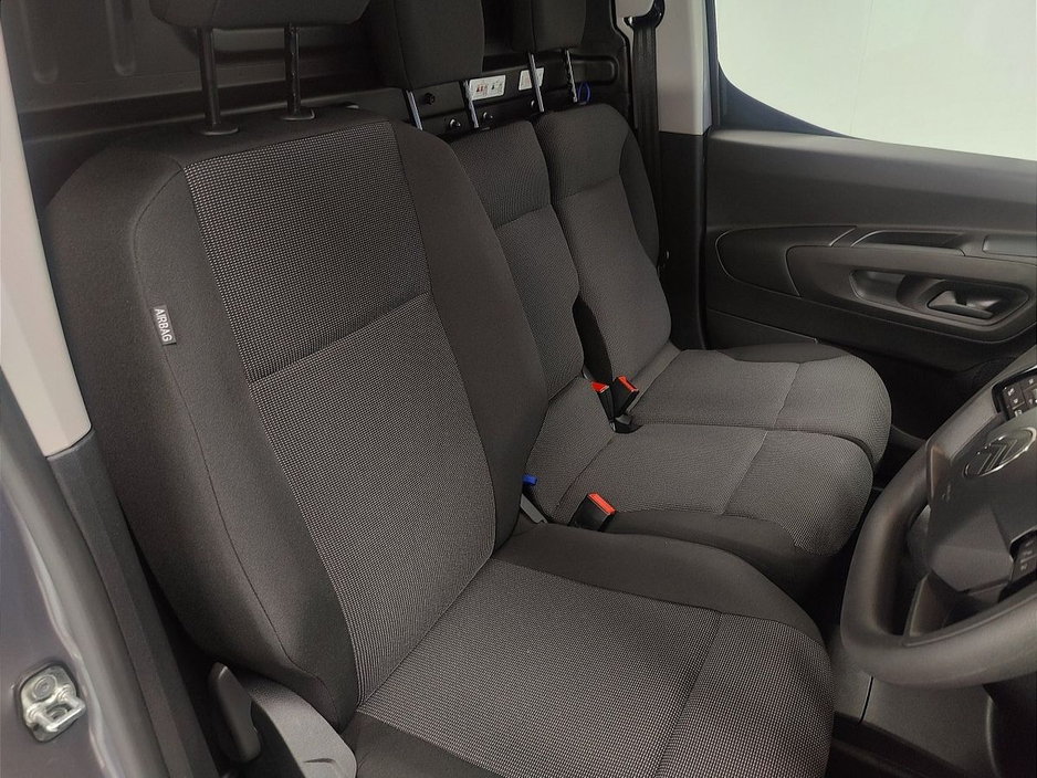 2025 Citroen Berlingo Enterprise From €105 Per Week €22,243