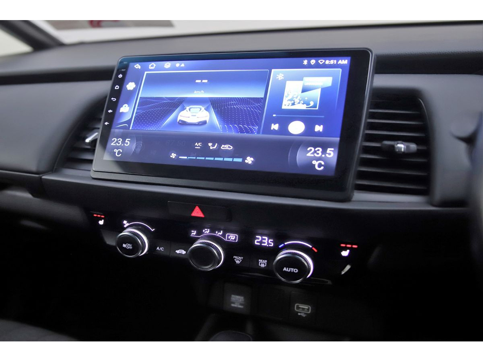 2021 Honda Fit - image 20