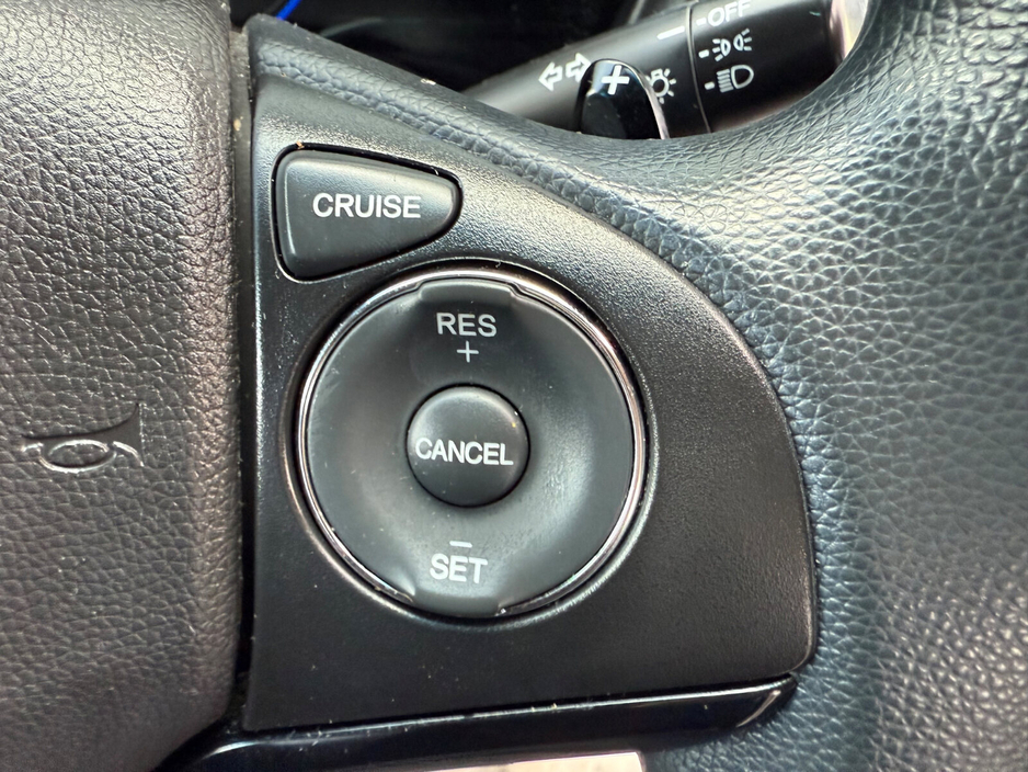 2015 Honda Vezel - image 19