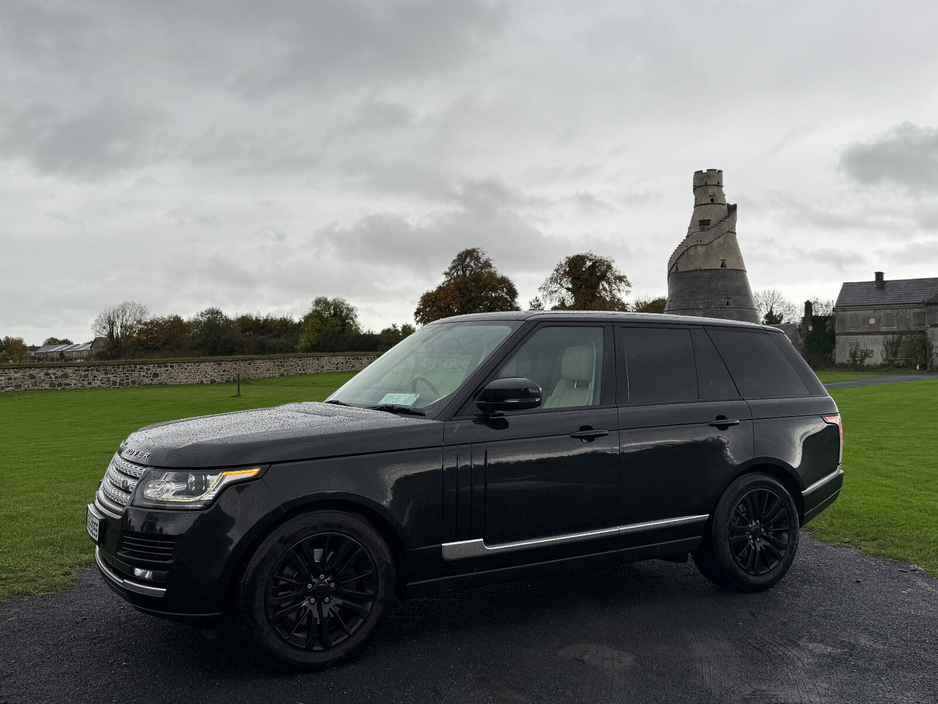 2016 Land Rover Range Rover - image 4
