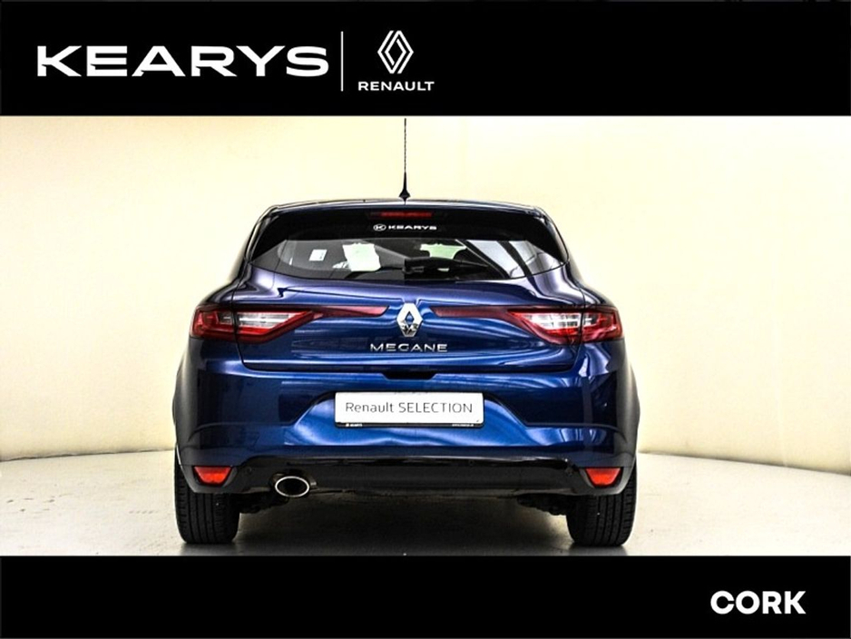 2018 Renault Megane - image 2