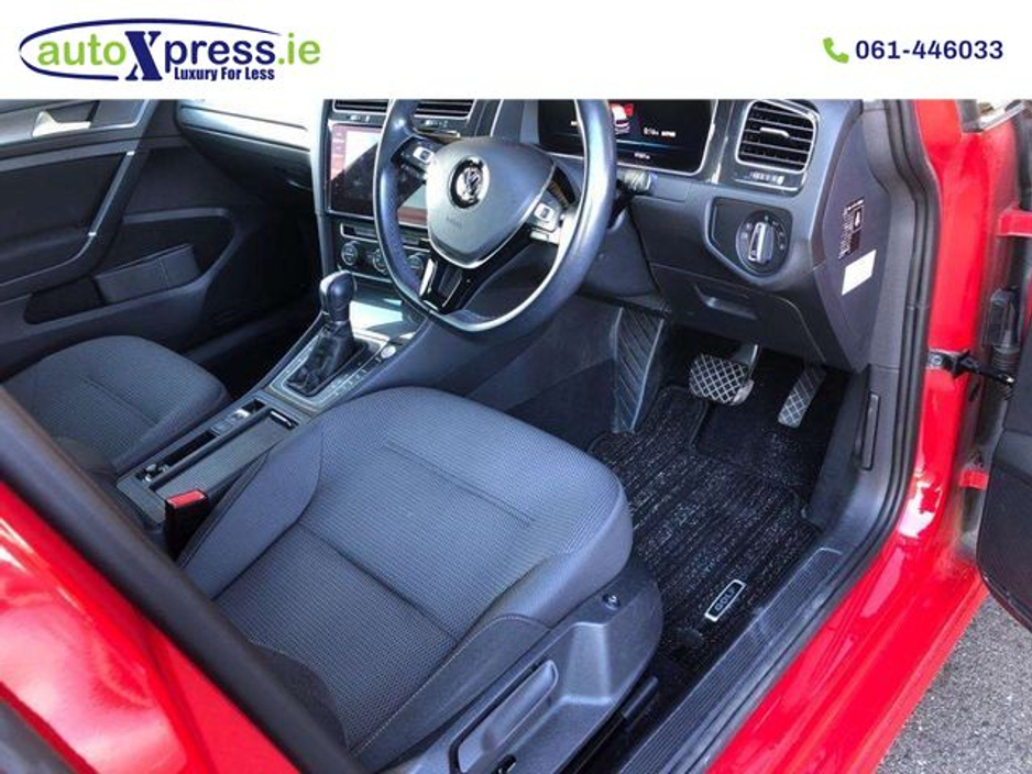 2019 Volkswagen Golf - image 5