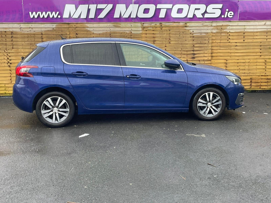 2018 Peugeot 308  €14,950