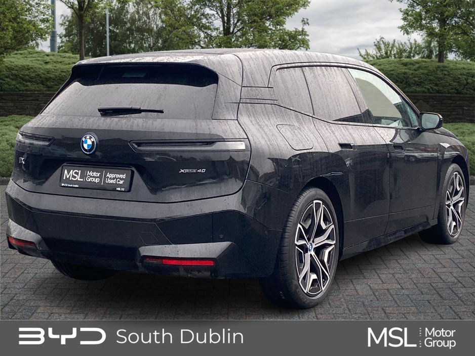 2022 BMW iX - image 3