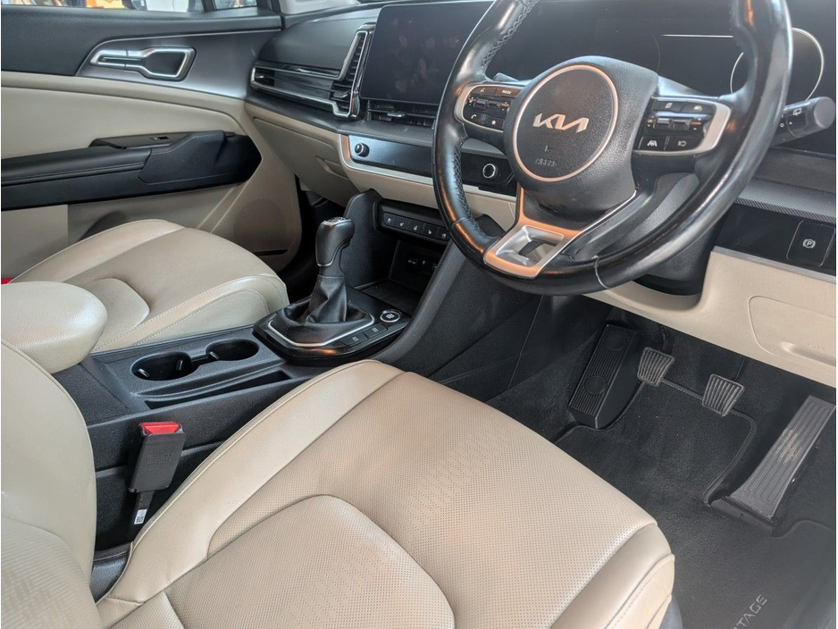 2023 Kia Sportage - image 7