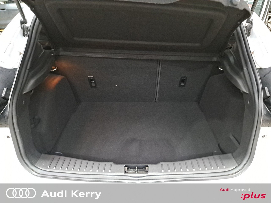 2018 Ford Focus - image 23