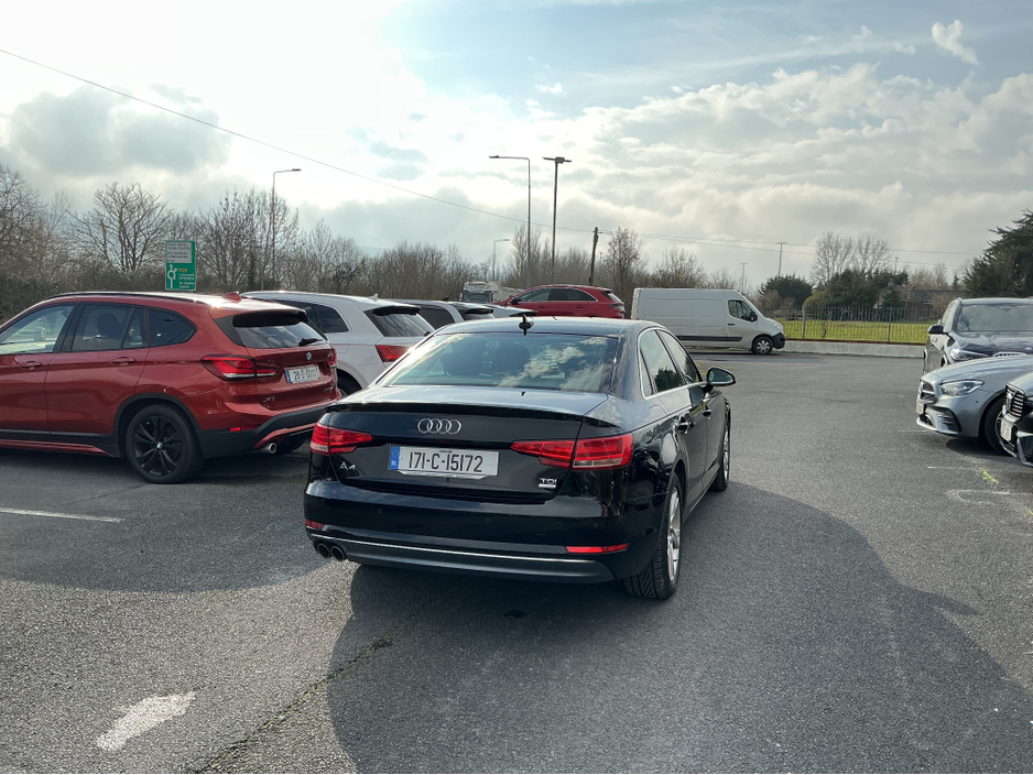 2017 Audi A4 - image 9