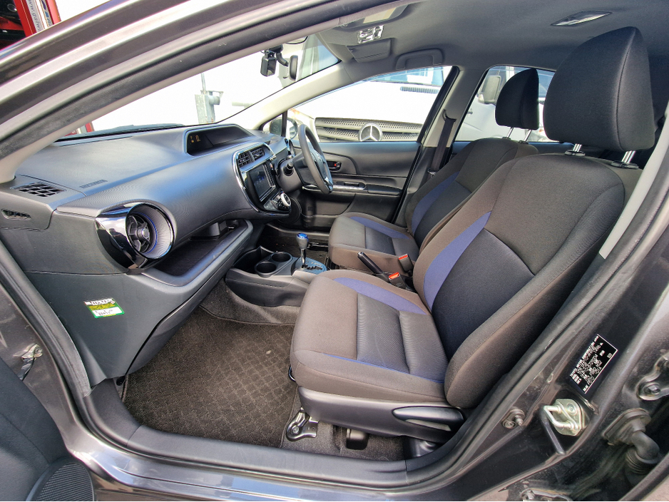 2018 Toyota Aqua - image 30