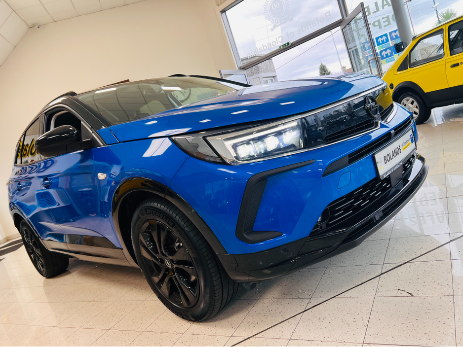 2023 Opel Grandland - image 6