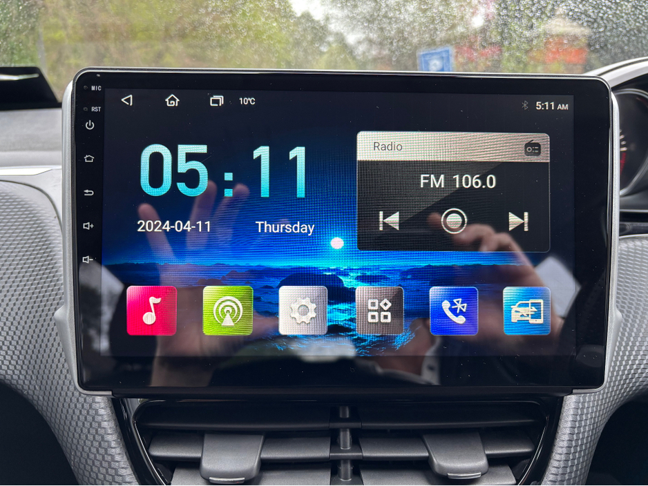 2018 Peugeot 2008 - image 14