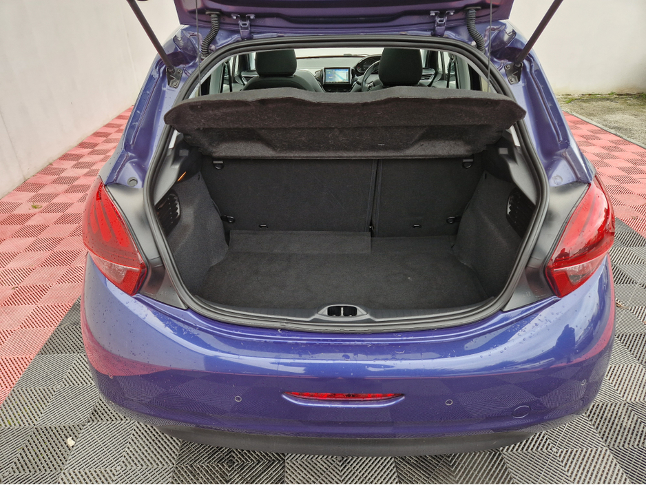 2017 Peugeot 208 ALLURE 1.2 PETROL 5DR AUTOMATIC €10,950
