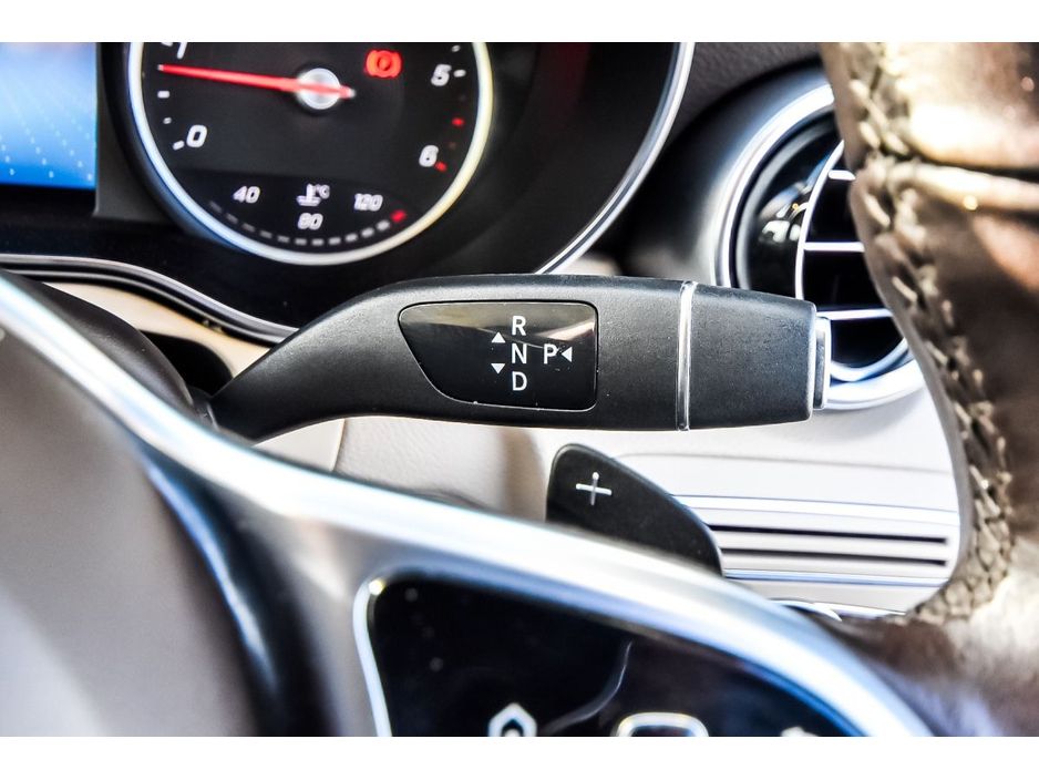 2022 Mercedes-Benz GLC Class - image 21