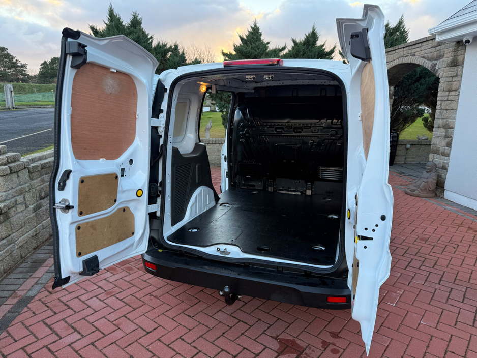 2022 Ford Transit Connect  €14,995
