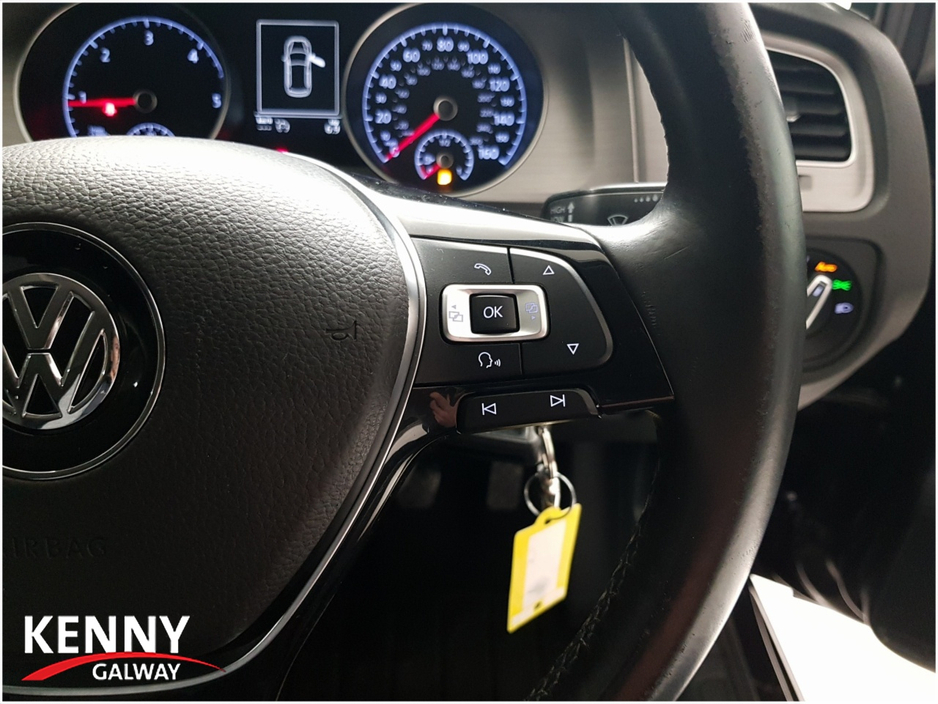 2016 Volkswagen Golf - image 21