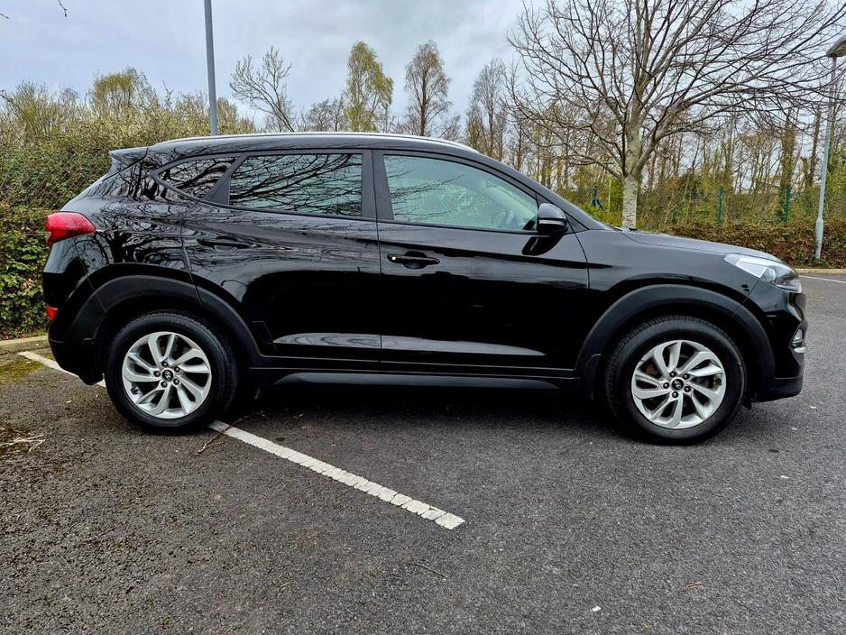 2017 Hyundai Tucson - image 9