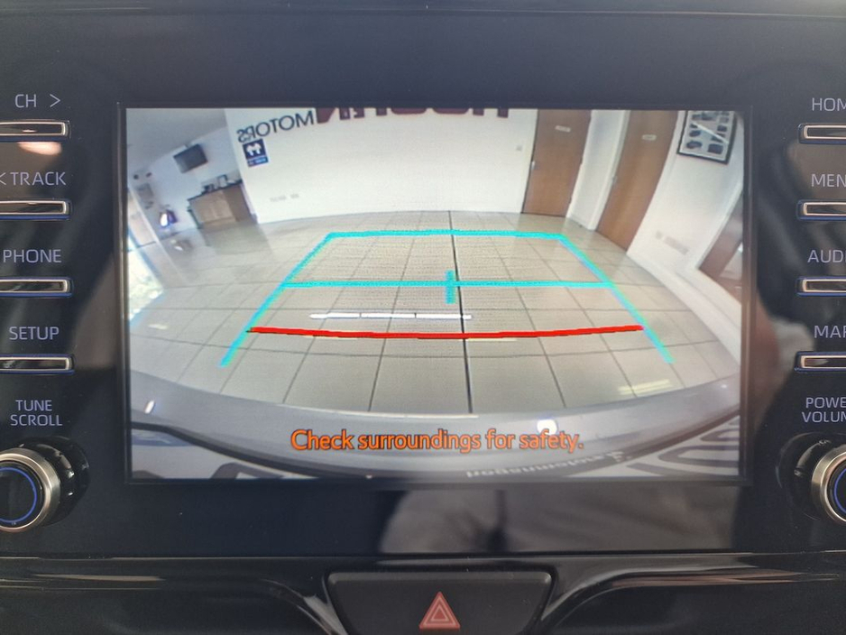 2022 Toyota Yaris - image 11