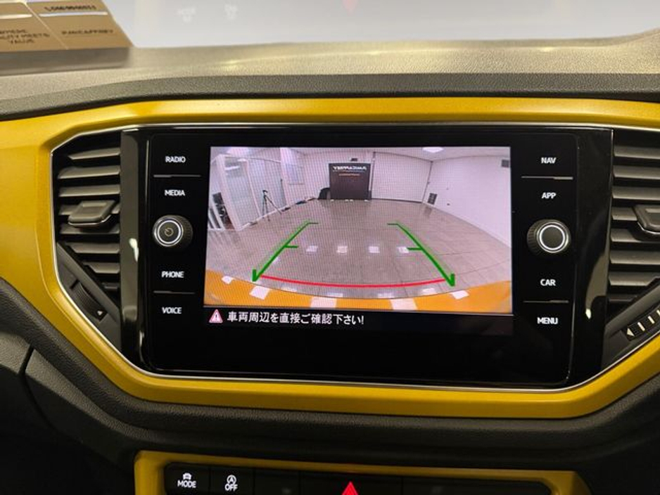 2020 Volkswagen T-Roc - image 14