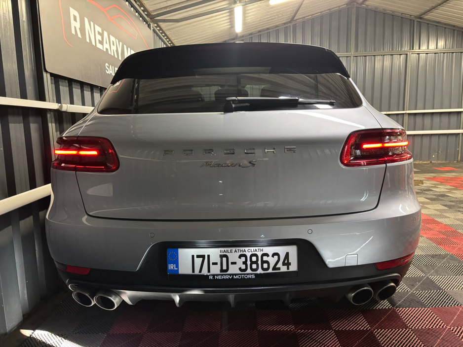 2017 Porsche Macan Macan S Diesel PDK €33,950