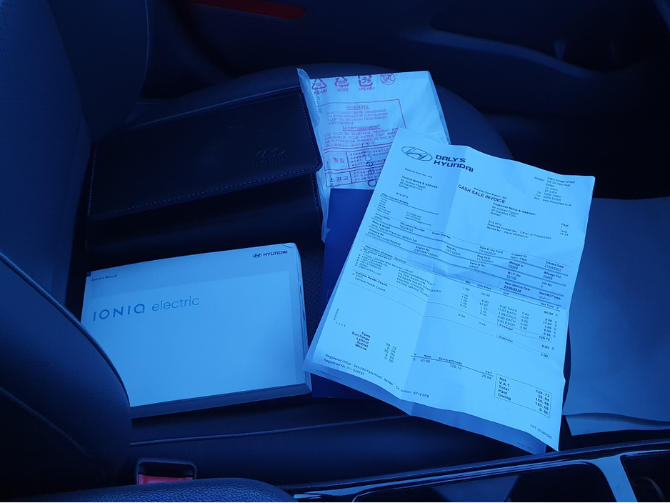 2021 Hyundai Ioniq PREMIUM AUTOMATIC FULLY ELECTRIC NCT 02/28 FINANCE AVAILABLE @ €58 PER WEEK FULL LEATHER/ HEATED SEATS/ SAT NAV/ TOUCH SCREEN MEDIA/ BLUETOOTH/ USB/ REVERSE CAMERA/ HISTORY CHECKED €12,950