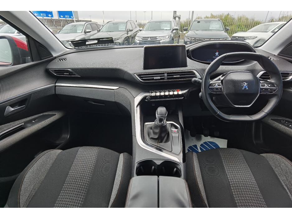 2017 Peugeot 3008 - image 12