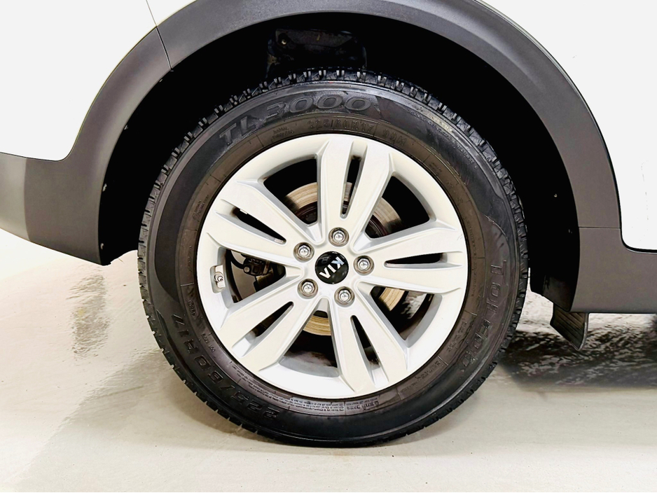 2018 Kia Sportage - image 20