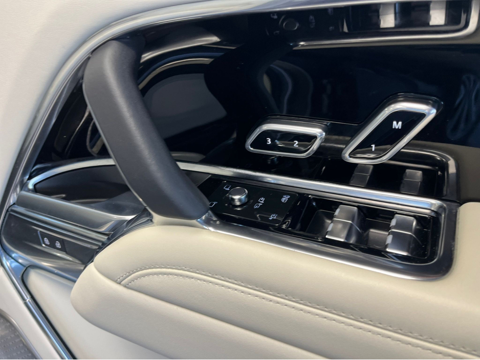 2025 Land Rover Range Rover P550 PHEV AUTOBIOGRAPHY €159,000