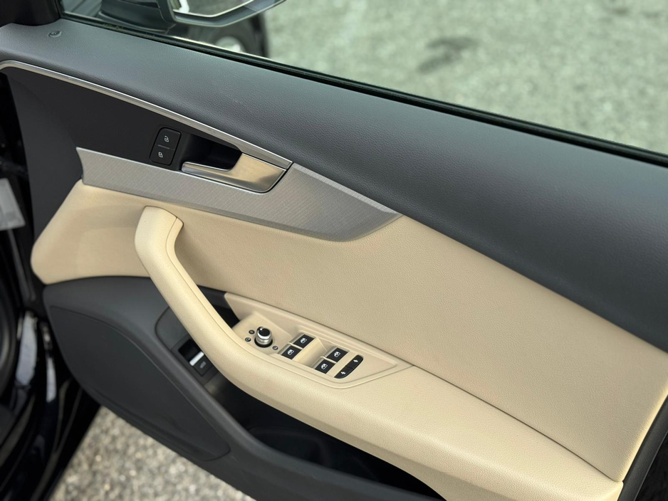 2016 Audi A4 - image 23