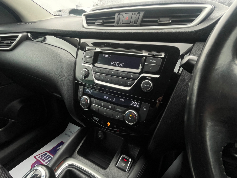 2015 Nissan Qashqai 1.5 DSL SV 4DR LOW KM €8,450