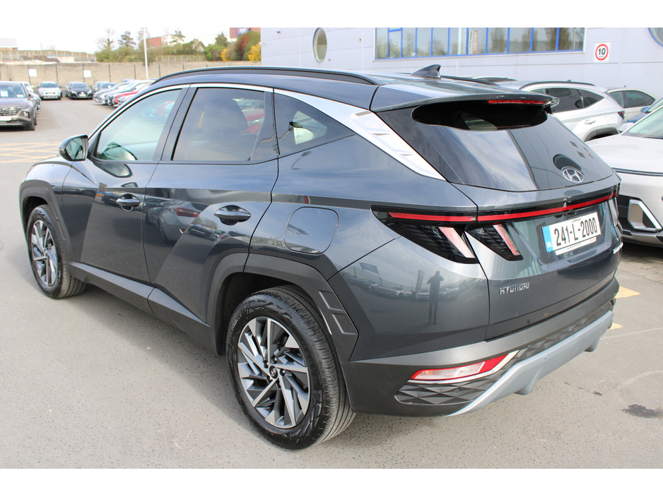 2024 Hyundai Tucson - image 3