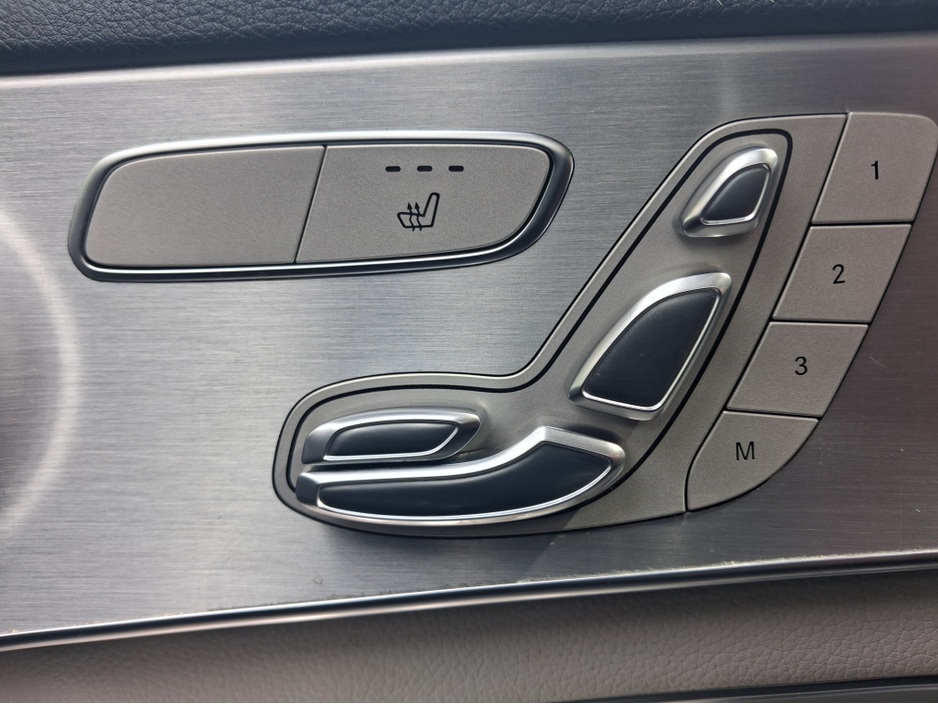 2016 Mercedes-Benz C Class - image 20