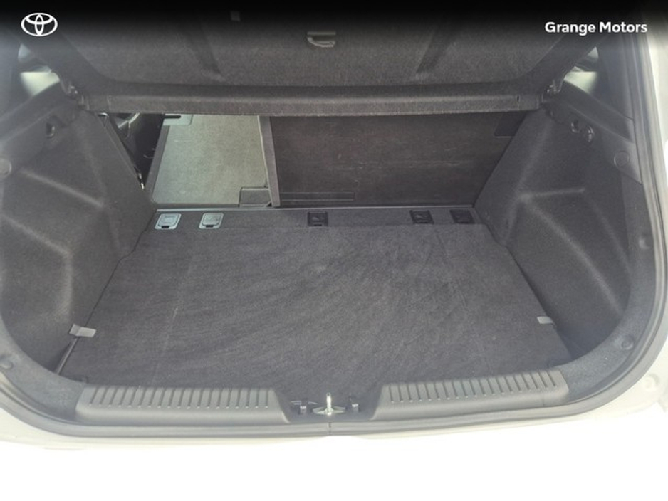 2016 Hyundai i30 1.6 CRDI DELUXE 5DR €11,950