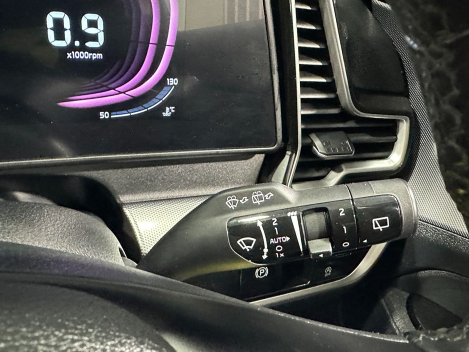 2022 Kia Sportage - image 16