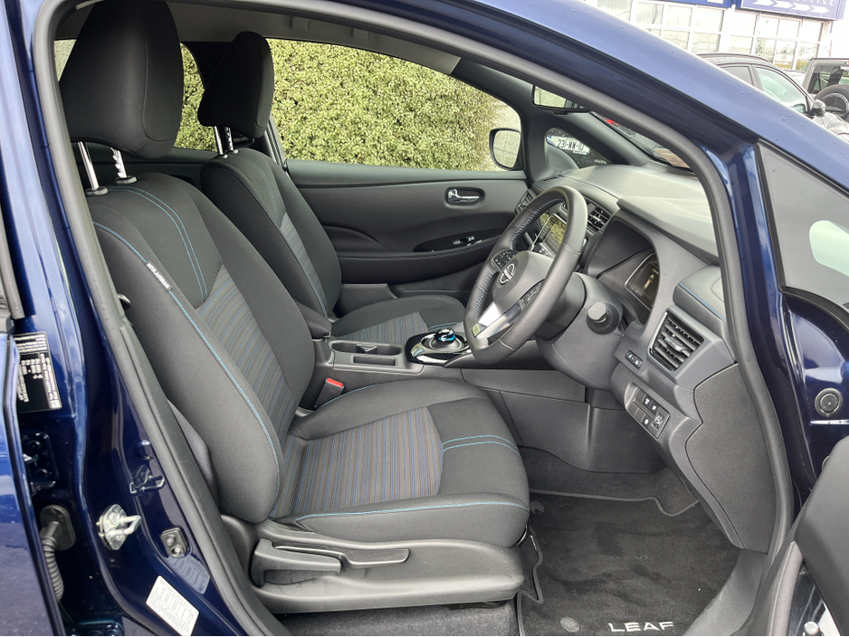 2025 Nissan Leaf EV SV PREMIUM 40KWH //360 PARKING CAMERAS//KEYLESS ENTRY//ADAPTIVE CRUISE CONTROL// €22,950