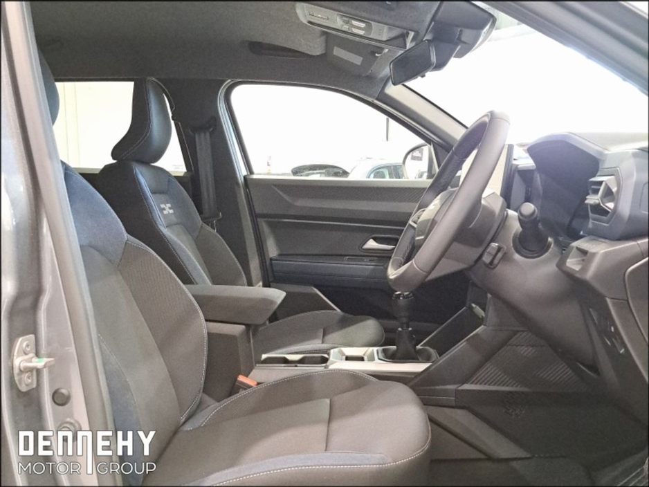 2026 Dacia Duster - image 26