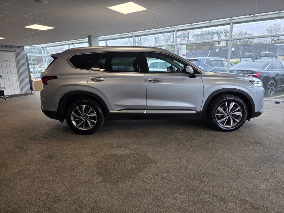 2019 Hyundai Santa Fe - image 7
