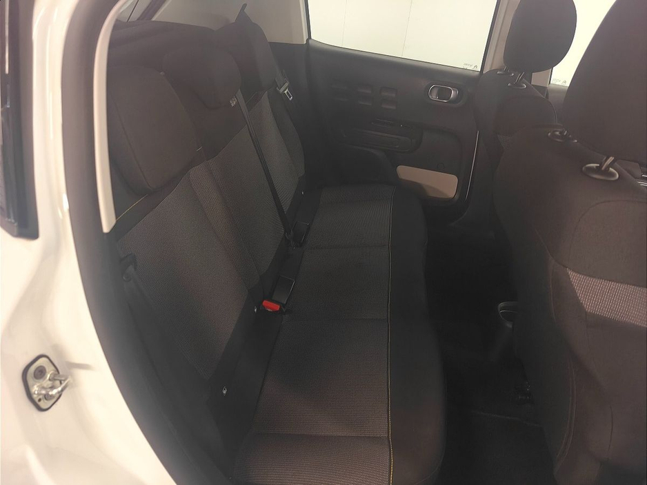 2023 Citroen C3 - image 6